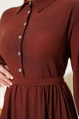 Gömlek Yaka Düğmeli Kat Kat Bürümcük Elbise Kahve - Tesettür Elbise