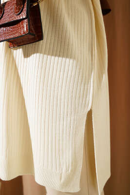 Gömlek Yaka Fitilli Triko Tunik Ekru - Triko Tunik