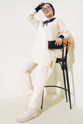 Gömlek Yaka Fiyonklu Triko İkili Takım Bej - Triko İkili Takım