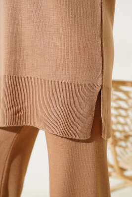 Gömlek Yaka Fiyonklu Triko İkili Takım Bisküvi - Triko İkili Takım