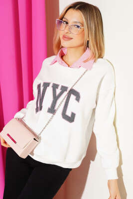 Gömlek Yaka NYC Baskılı Şardonlu Sweatshirt Ekru - Kadın Giyim Modelleri