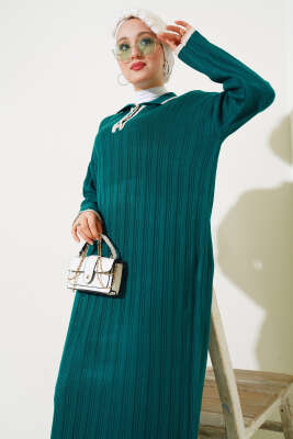 Gömlek Yaka Üç Düğmeli Triko Elbise Zümrüt - Tesettür Elbise