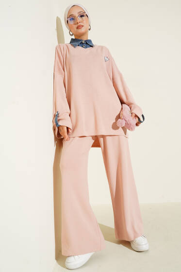 Gömlek Yakalı Armalı Triko İkili Takım Pudra - İkili Takım