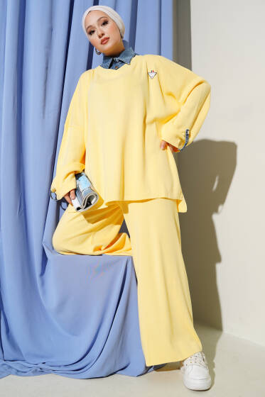 Gömlek Yakalı Armalı Triko İkili Takım Sarı - İkili Takım