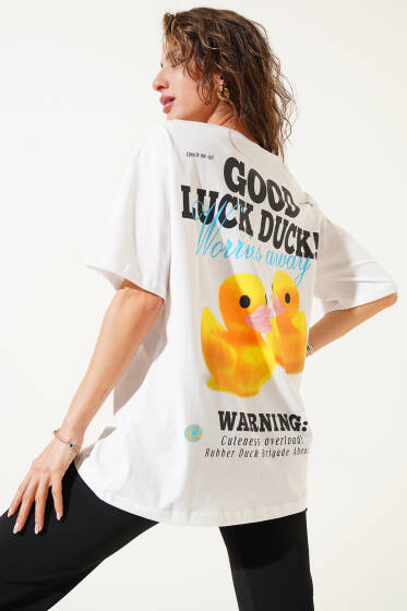 Good Luck Duck Baskılı T-shirt Ekru - Kadın Giyim Modelleri