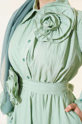 Gül Aksesuarlı Elbise Çağla Yeşili - Thumbnail