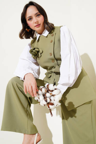 Gül Aksesuarlı Yelekli İkili Takım Haki - İkili Takım