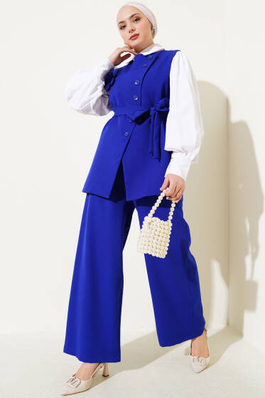 Gül Aksesuarlı Yelekli İkili Takım Saks - İkili Takım