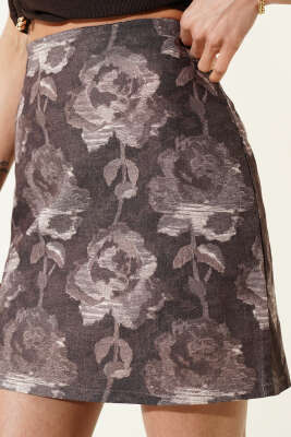 Gül Desenli Mini Etek Kahve - Kadın Giyim Modelleri