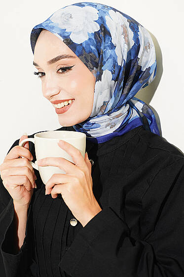 Gül Desenli Soft Eşarp Lacivert - Başörtüsü
