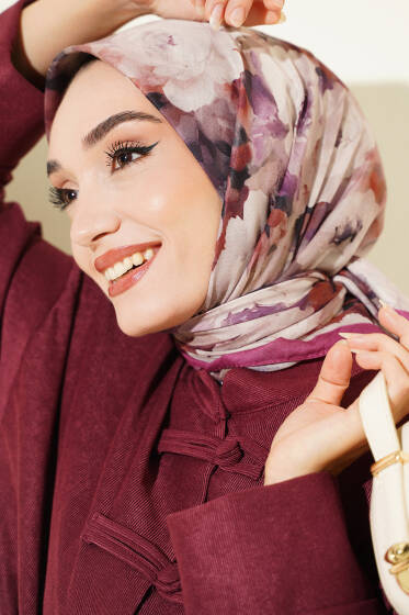 Gül Desenli Soft Eşarp Magenta - Başörtüsü