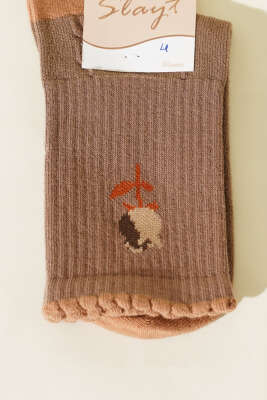 Gül Detaylı Kadın Soket Çorap Kahve - Soket Çorap