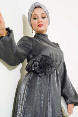 Gül Detaylı Parlak Elbise Füme - Tesettür Elbise