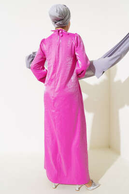 Gül Detaylı Parlak Elbise Fuşya - Tesettür Elbise