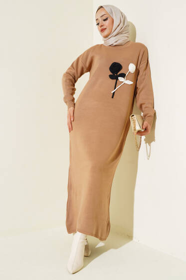 Gül Detaylı Triko Elbise Büsküvi - Elbise