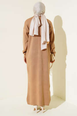 Gül Detaylı Triko Elbise Büsküvi - Tesettür Elbise