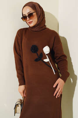 Gül Detaylı Triko Elbise Kahve - Tesettür Elbise