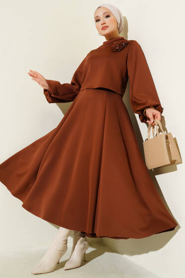 Gül İşlemeli Etekli İkili Takım Kestane - İkili Takım