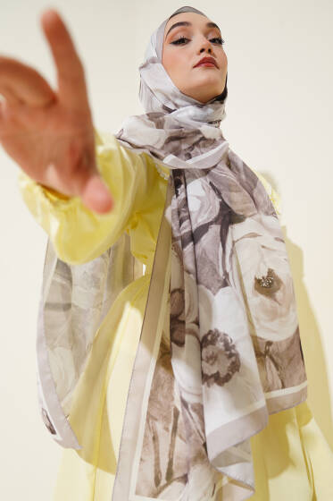 Gül Şerit Geçişli Şal Fil Dişi - Başörtüsü