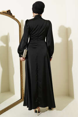 Gül Tokalı Saten Abiye Elbise Siyah - Elbise