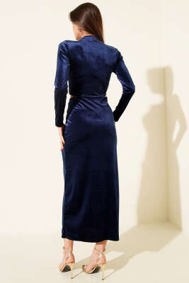 Güneş Aksesuarlı Yırtmaçlı Kadife Elbise Lacivert - Günün Seçilenleri