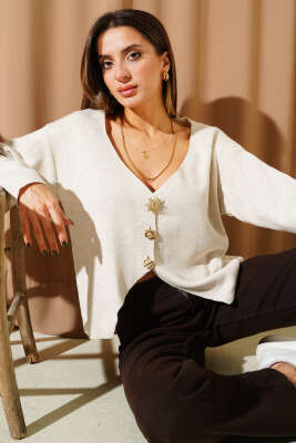 Güneş Düğmeli Triko Hırka Bej - Kadın Giyim Modelleri