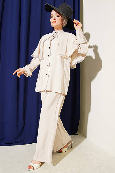 Güprü Detaylı Pelerinli İkili Takım Bej - İkili Takım