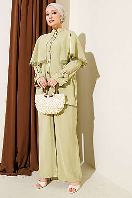 Güprü Detaylı Pelerinli İkili Takım Çağla Yeşili - İkili Takım