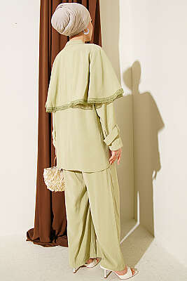 Güprü Detaylı Pelerinli İkili Takım Çağla Yeşili - İkili Takım