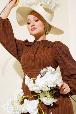 Güpürlü Bebe Yaka Elbise Kahve - Tesettür Elbise