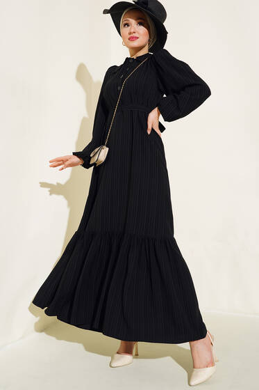 Güpürlü Bebe Yaka Elbise Siyah - Elbise