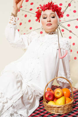 Güpürlü Boydan Düğmeli Elbise Beyaz 