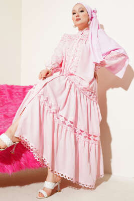 Güpürlü Boydan Düğmeli Elbise Pembe - Tesettür Elbise