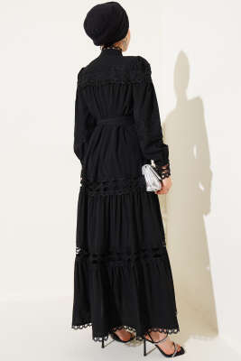 Güpürlü Boydan Düğmeli Elbise Siyah - Tesettür Elbise