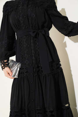 Güpürlü Boydan Düğmeli Elbise Siyah - Tesettür Elbise