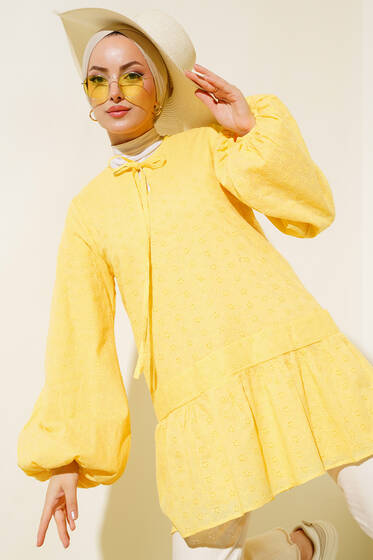 Güpürlü Çiçek Desenli Tunik Sarı - Tunik