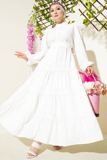 Güpürlü Önden Düğmeli Elbise Beyaz - Elbise