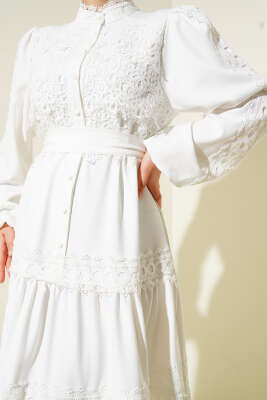 Güpürlü Önden Düğmeli Elbise Beyaz - Tesettür Elbise