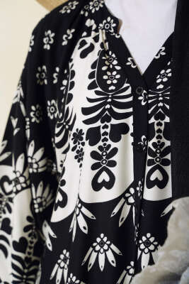 Hakim Yaka Desenli Salaş Elbise Siyah - Tesettür Elbise