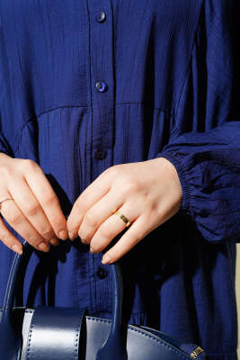 Hakim Yaka Düğmeli Kat Kat Elbise Lacivert - Tesettür Elbise