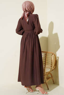 Hakim Yaka Güpürlü Kuşaklı Elbise Kahve - Elbise