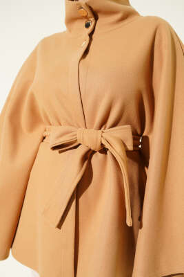 Hakim Yaka Kuşaklı Kaşe Panço Camel - Panço