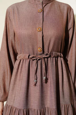 Hakim Yaka Yarım Düğmeli Elbise Kahve - Tesettür Elbise