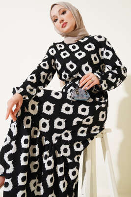 Halka Desen Kuşaklı Bürümcük Elbise Siyah - Tesettür Elbise