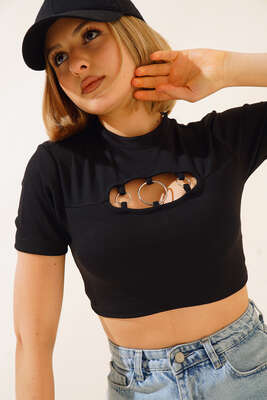 Halka Detaylı Crop Top Siyah - Kadın Giyim Modelleri