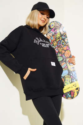 Health Nakışlı Üç İplik Sweatshirt Siyah - Kadın Giyim Modelleri