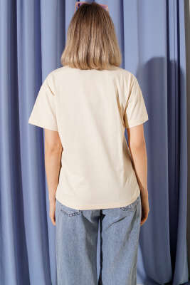 Hindistan Cevizi Baskılı T-shirt Bej - Kadın Giyim Modelleri