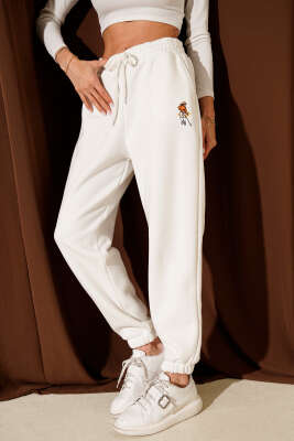 Hokey Nakışlı Üç İplik Pantolon Ekru - HELLIE