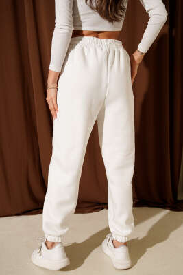 Hokey Nakışlı Üç İplik Pantolon Ekru - Kadın Giyim Modelleri