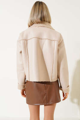 İçi Kürklü Fermuarlı Kısa Mont Bej - Kadın Giyim Modelleri